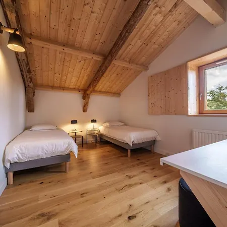 펜션 Elegante Maison 225 M2, Au Vert, 10 Personnes, 5 Chambres, 5 Salles De Bain *