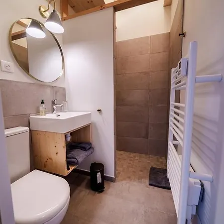 Elegante Maison 225 M2, Au Vert, 10 Personnes, 5 Chambres, 5 Salles De Bain * Saint-Bonnet-le-Chastel