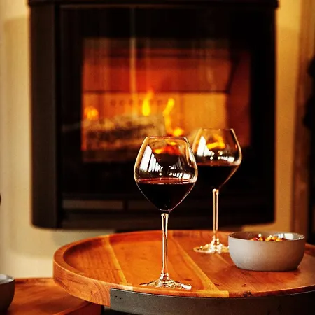 Dom wakacyjny Elegante Maison 225 M2, Au Vert, 10 Personnes, 5 Chambres, 5 Salles De Bain Saint-Bonnet-le-Chastel