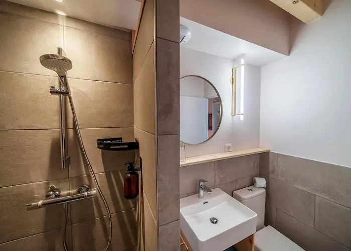 Elegante Maison 225 M2, Au Vert, 10 Personnes, 5 Chambres, 5 Salles De Bain Holiday home