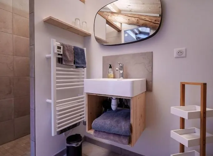 Elegante Maison 225 M2, Au Vert, 10 Personnes, 5 Chambres, 5 Salles De Bain *